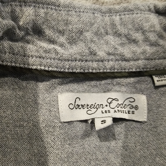 Sovereign Code Button Up - Picture 4 of 4